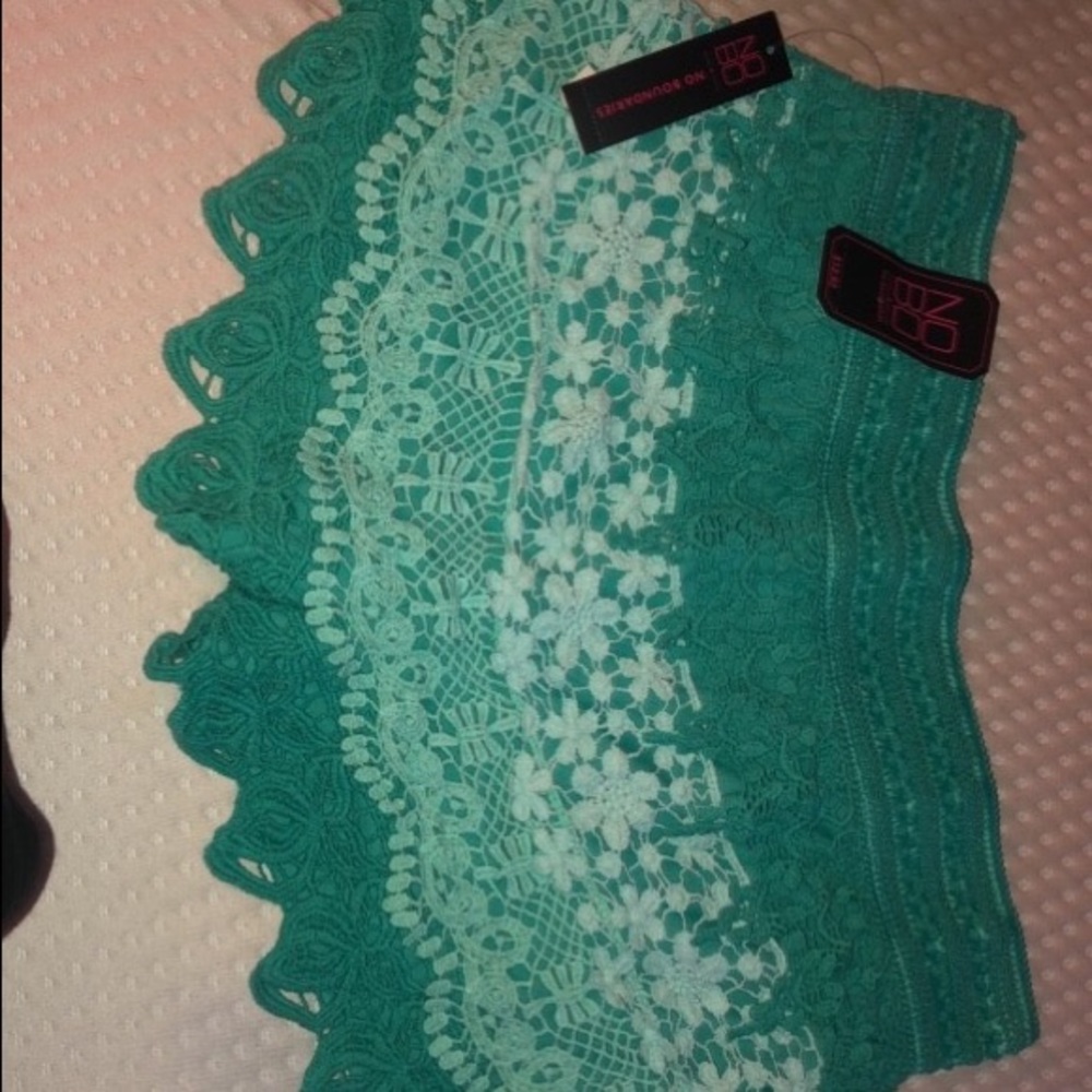Teal ruffle shorts